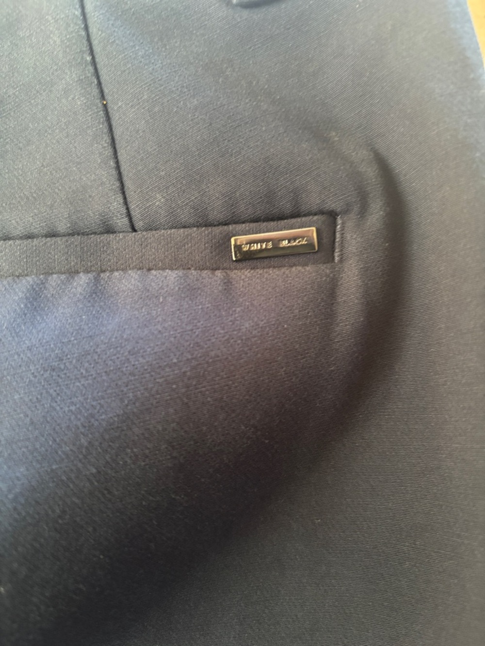 White House Black Market Navy Cropped Slim Ankle Pants - Picture 4 of 4